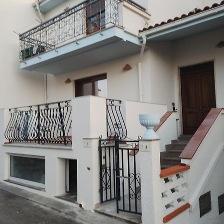 Appartamento Per Vacanza กัสเตลซาร์โด ภายนอก รูปภาพ